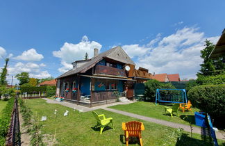 Foto 1 - Casa de 2 habitaciones en Balatonkeresztúr con piscina y jardín