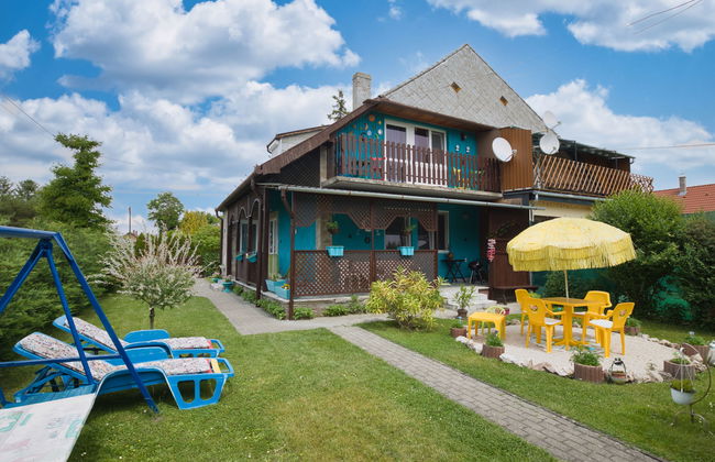 Apartamento de 2 quartos em Balatonkeresztúr com jardim - Foto 1