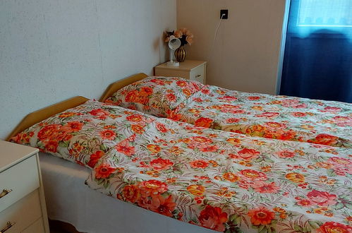 Foto 9 - Appartamento con 2 camere da letto a Balatonkeresztúr con giardino