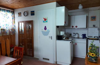 Foto 2 - Casa de 2 habitaciones en Balatonkeresztúr con jardín