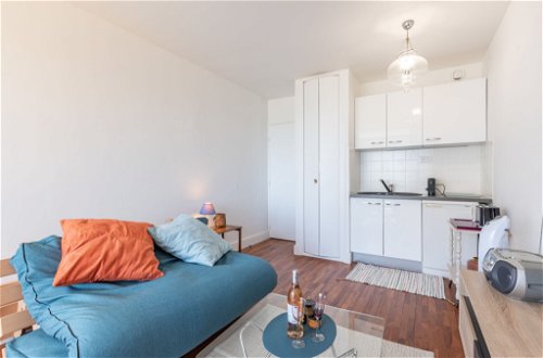 Foto 17 - Appartamento con 1 camera da letto a La Grande-Motte con vista mare