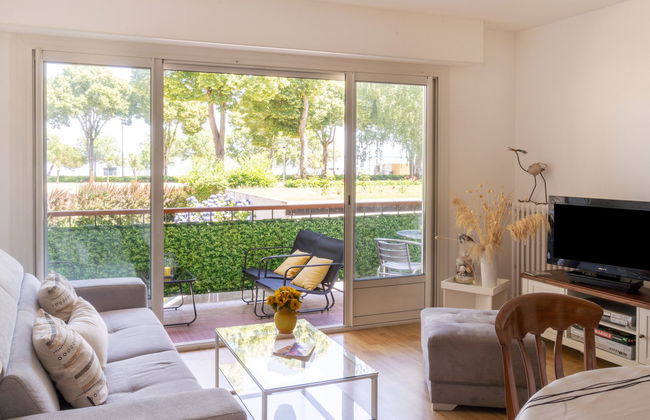 Apartamento de 1 quarto em Saint-Nazaire com jardim - Foto 1