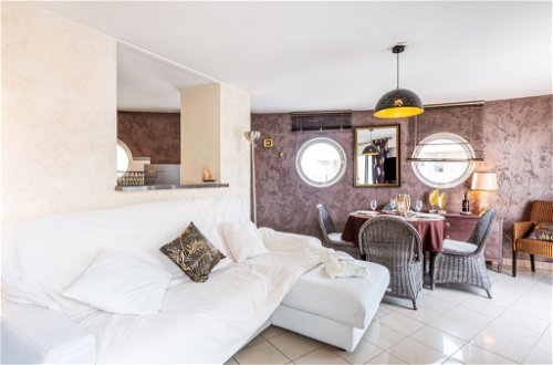 Foto 4 - Apartamento de 1 habitación en Fréjus con terraza y vistas al mar