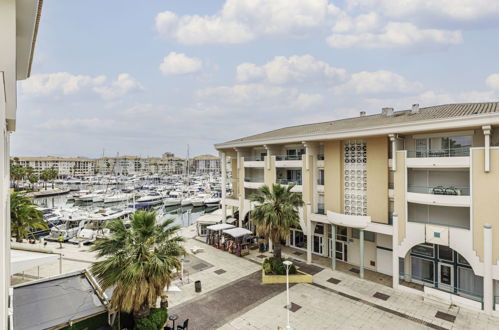 Foto 22 - Apartamento de 1 habitación en Fréjus con terraza y vistas al mar