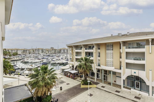 Foto 22 - Apartment mit 1 Schlafzimmer in Fréjus mit terrasse und blick aufs meer