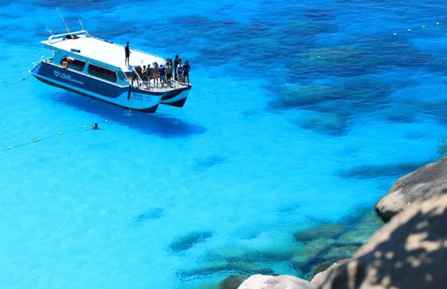 Excursión de un día a la isla Similan en lancha rápida desde Phuket - Foto 1