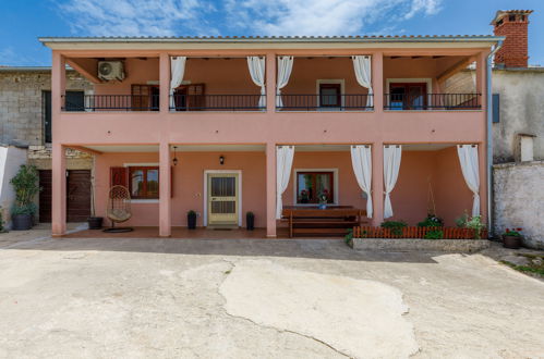 Foto 14 - Casa de 3 habitaciones en Žminj con piscina privada y vistas al mar