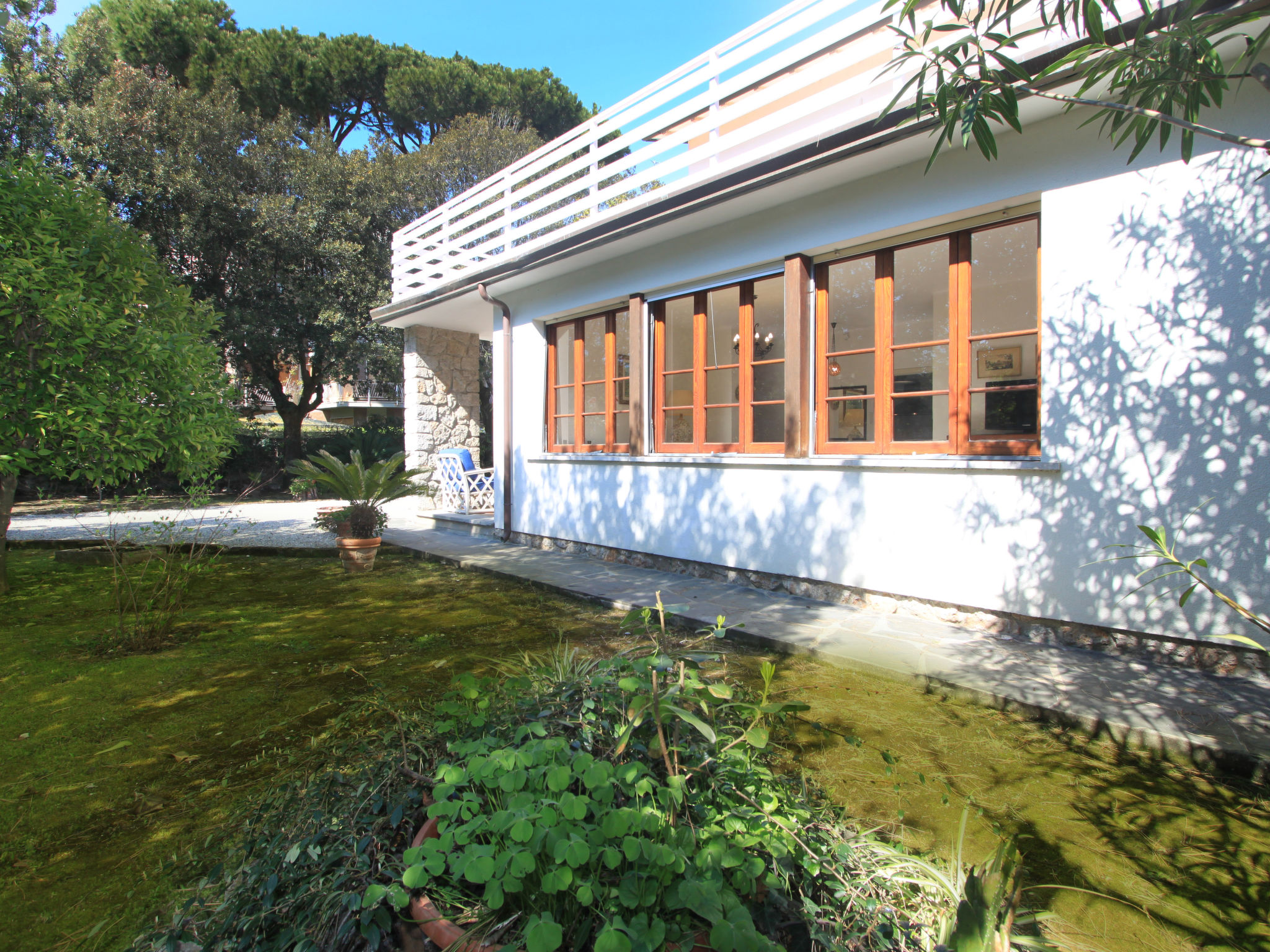 Photo 3 - Maison de 5 chambres à Forte dei Marmi avec jardin et vues à la mer