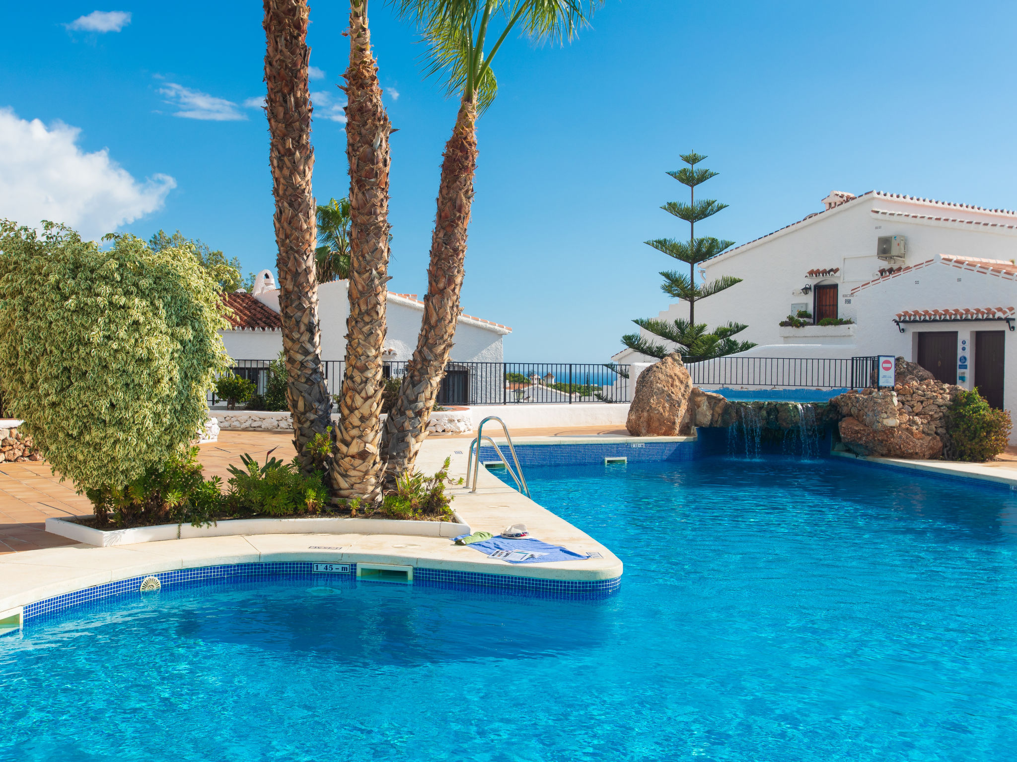 Photo 13 - Maison de 1 chambre à Nerja avec piscine et vues à la mer