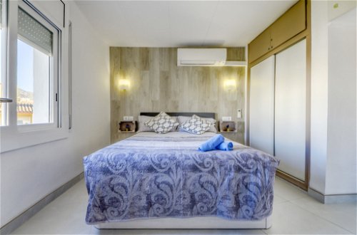 Foto 13 - Apartment mit 1 Schlafzimmer in Roses mit terrasse und blick aufs meer