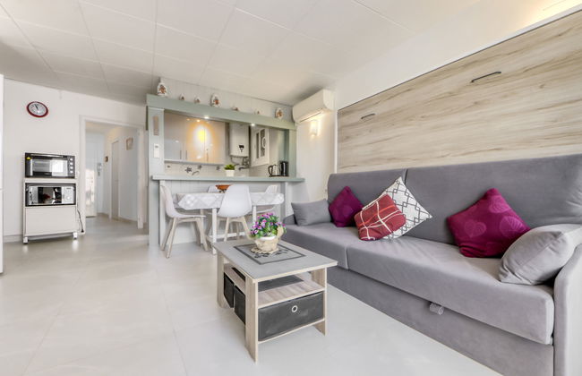 2 bedroom Apartment in Roses with terrace - Photo 9