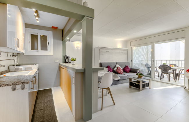 2 bedroom Apartment in Roses with terrace - Photo 10