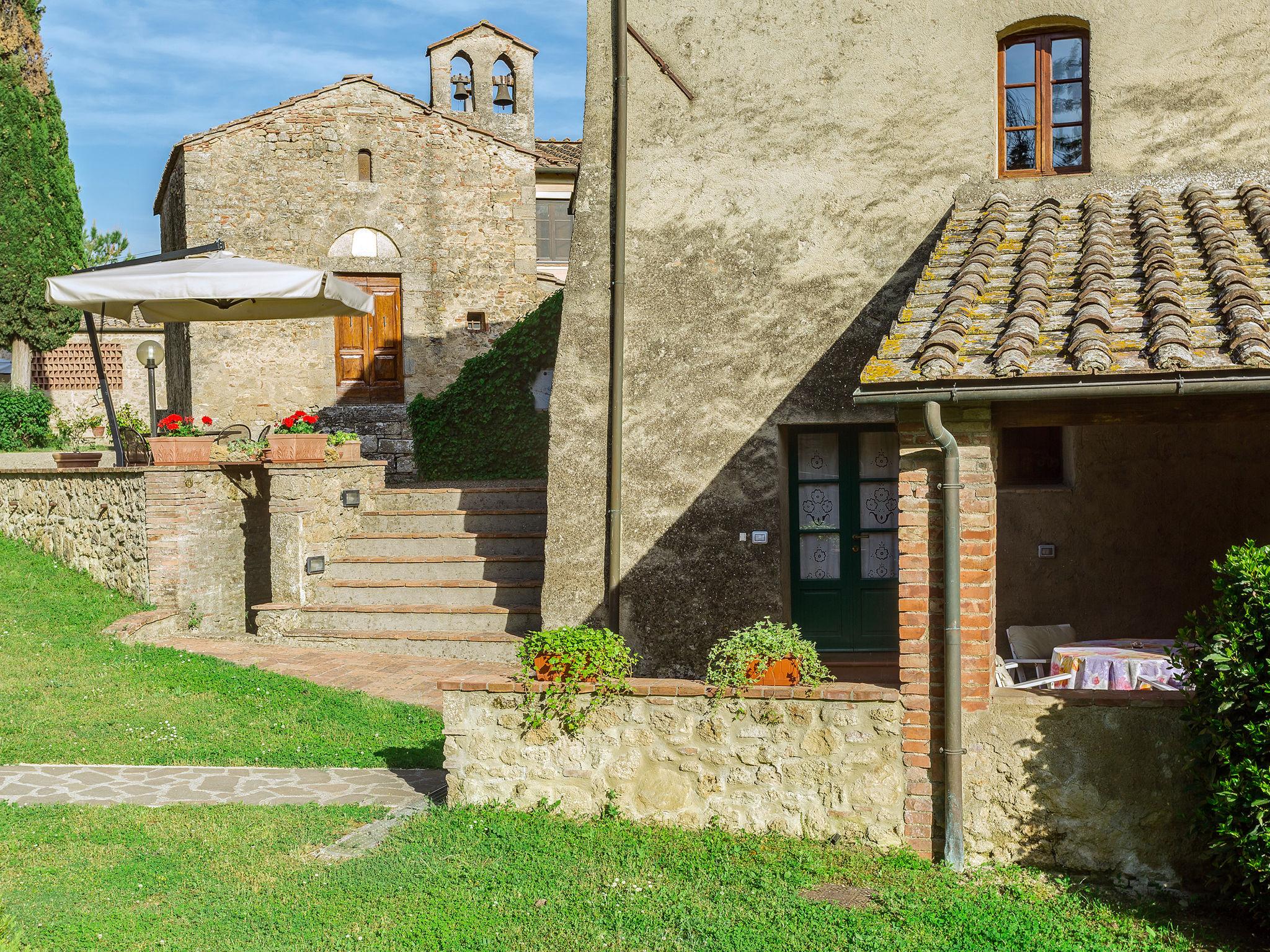 Foto 6 - Apartamento de 1 quarto em Poggibonsi com piscina e jardim