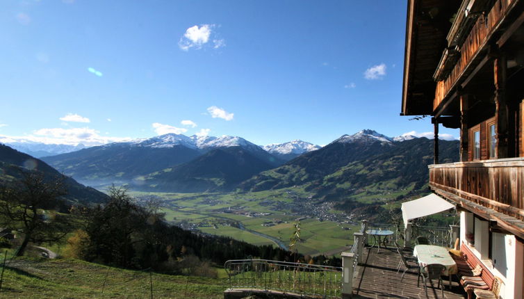 Photo 1 - Appartement de 2 chambres à Hart im Zillertal avec jardin