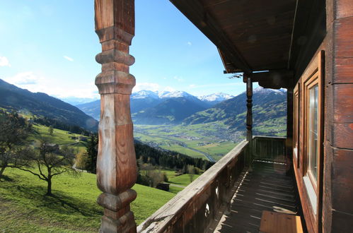 Photo 7 - Appartement de 2 chambres à Hart im Zillertal avec jardin