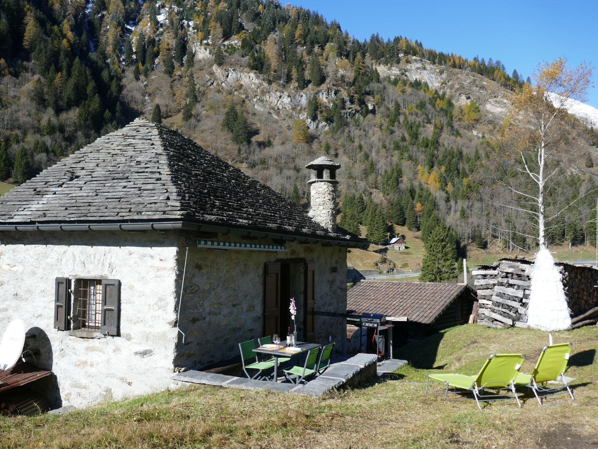 Foto 1 - Casa de 1 habitación en Blenio con jardín y vistas a la montaña