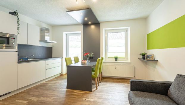 Apartamento de 3 quartos em Eisenerz com jardim e terraço - Foto 2