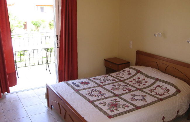 Pythos Studios & Appartments - Photo 3