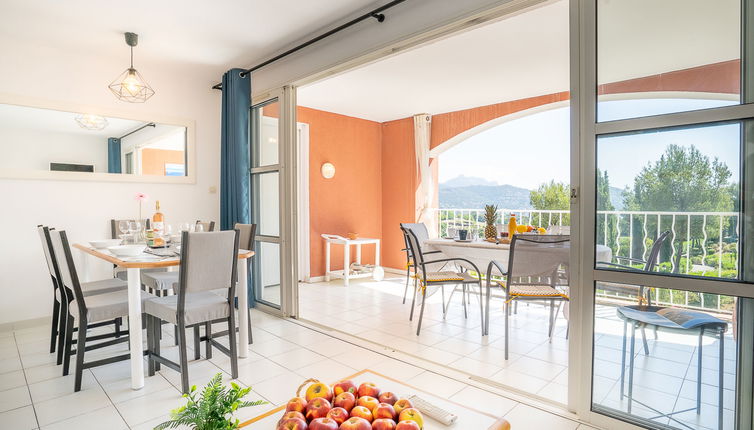 Photo 1 - Appartement de 2 chambres à Saint-Raphaël avec piscine et jardin