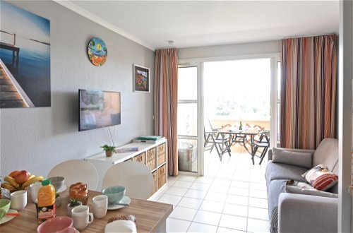 Foto 14 - Apartamento de 1 quarto em Saint-Raphaël com piscina e vistas do mar
