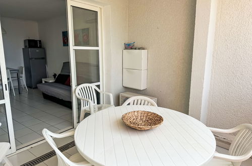 Foto 14 - Apartamento de 1 quarto em Saint-Raphaël com piscina e jardim