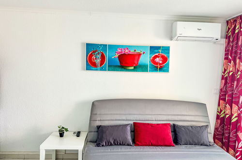 Foto 12 - Apartamento de 1 quarto em Saint-Raphaël com piscina e jardim