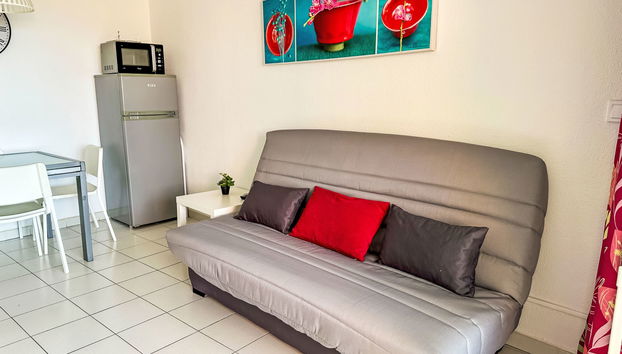 Apartment mit 1 Schlafzimmer in Saint-Raphaël mit schwimmbad und garten - Foto 2