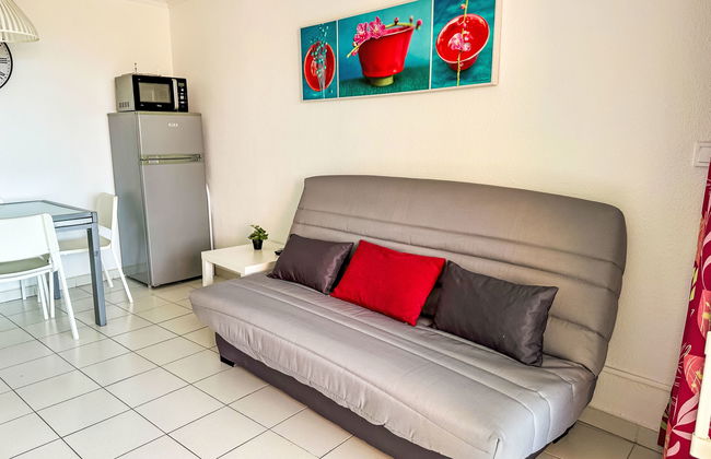 Apartamento de 1 quarto em Saint-Raphaël com piscina e jardim - Foto 2