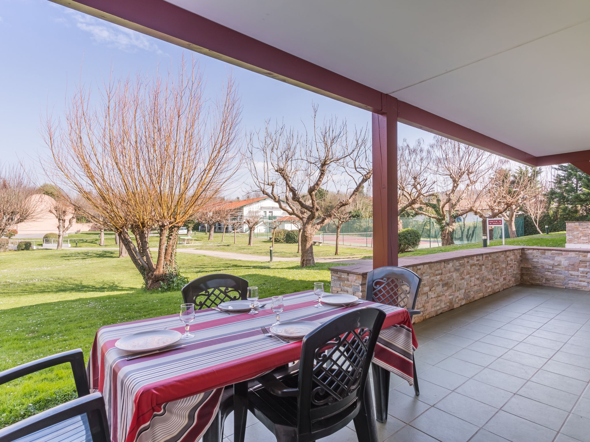 Foto 2 - Appartamento con 2 camere da letto a Saint-Jean-de-Luz con piscina e giardino