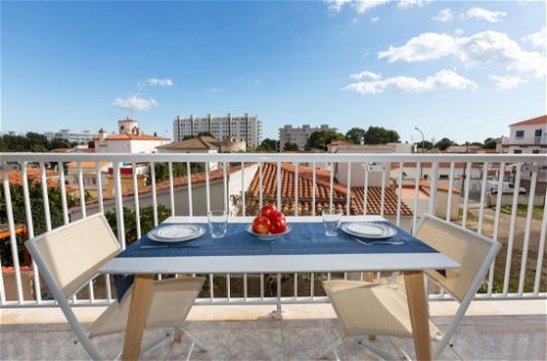 Photo 1 - 3 bedroom Apartment in Mont-roig del Camp with terrace and sea view