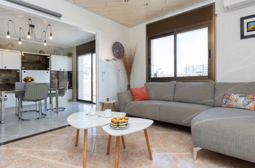 Photo 3 - 3 bedroom Apartment in Mont-roig del Camp with terrace