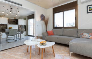 Photo 3 - 3 bedroom Apartment in Mont-roig del Camp with terrace