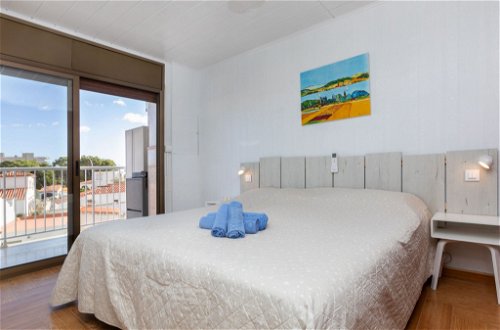 Foto 5 - Apartment mit 3 Schlafzimmern in Mont-roig del Camp mit terrasse und blick aufs meer