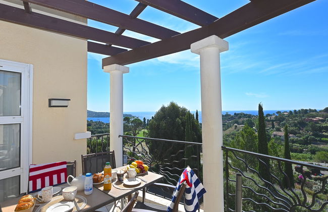 Apartamento de 1 quarto em Saint-Raphaël com piscina e jardim - Foto 19