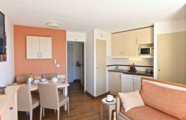 Apartamento de 1 quarto em Saint-Raphaël com piscina e jardim - Foto 3