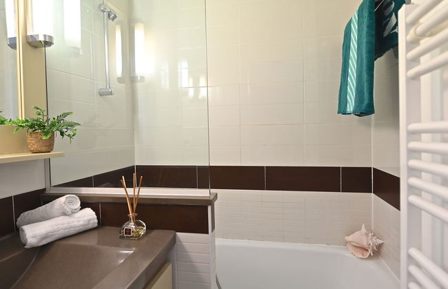 Apartamento de 1 quarto em Saint-Raphaël com piscina e jardim - Foto 16