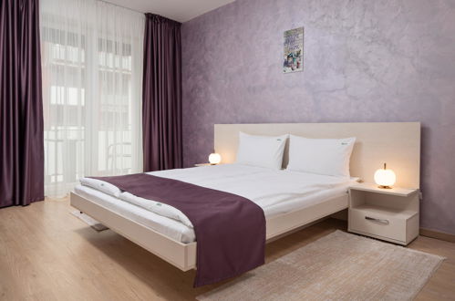 Foto 5 - Brasov Holiday Apartments-PURPLE