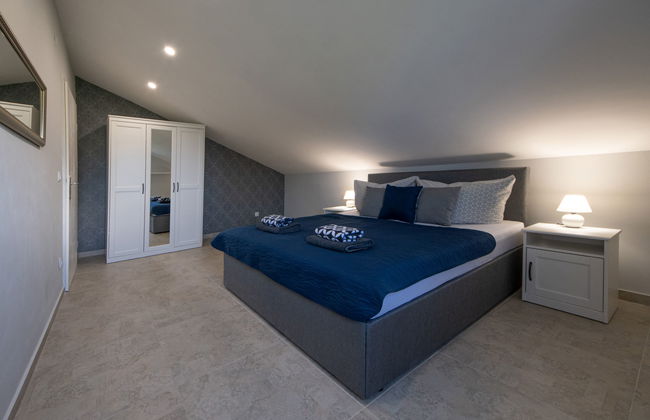 Casa de 10 quartos em Lovran com piscina privada e jardim - Foto 29