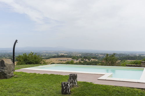 Foto 5 - Casa de 4 habitaciones en Sutri con piscina privada y vistas a la montaña