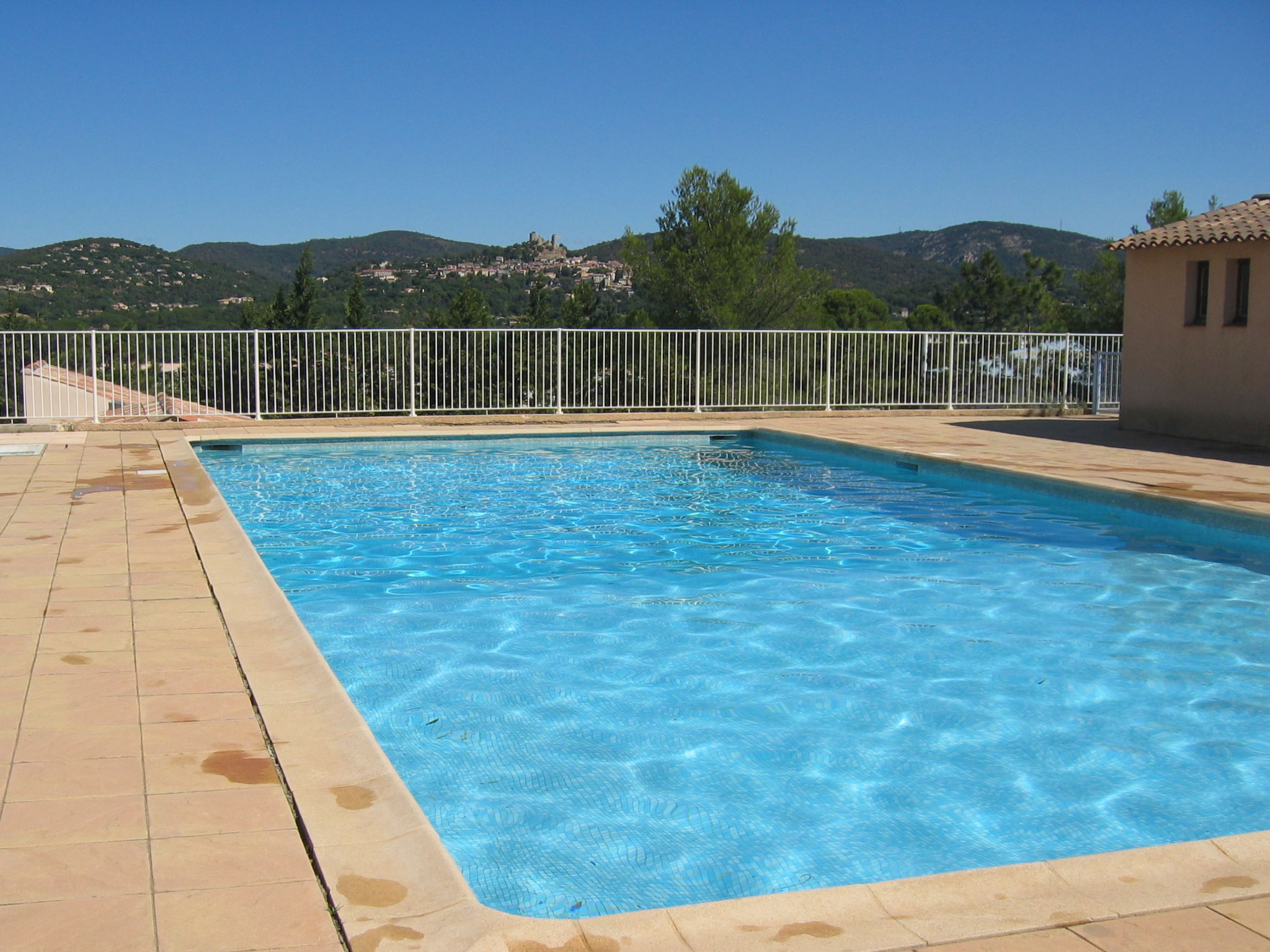 Photo 1 - Maison de 2 chambres à Cogolin avec piscine et vues à la mer