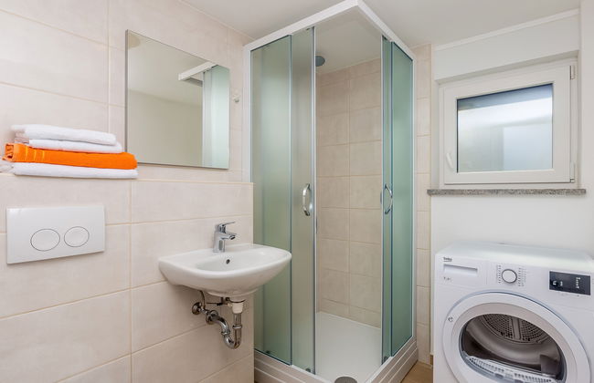 Casa de 4 quartos em Malinska-Dubašnica com piscina privada e jardim - Foto 34
