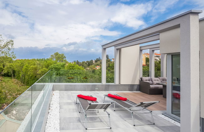 Casa de 4 quartos em Malinska-Dubašnica com piscina privada e jardim - Foto 24
