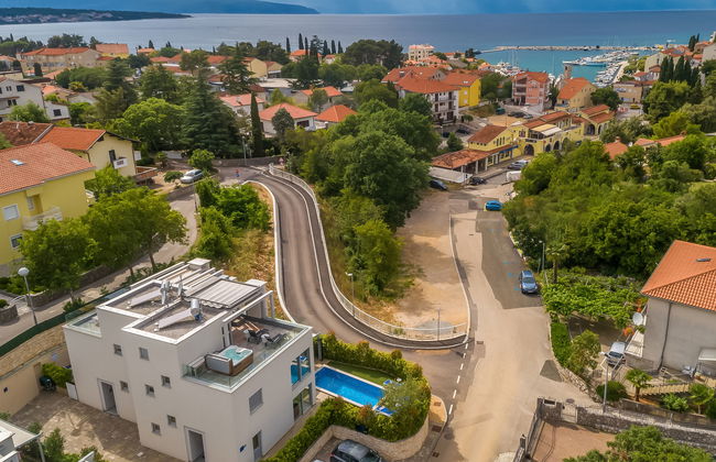Casa de 4 quartos em Malinska-Dubašnica com piscina privada e jardim - Foto 41
