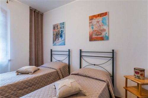 Foto 14 - Apartamento de 2 habitaciones en Casale Marittimo con jardín y vistas al mar