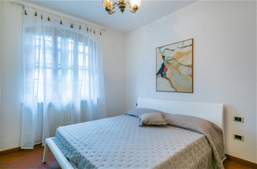 Foto 9 - Appartamento con 2 camere da letto a Casale Marittimo con giardino e vista mare