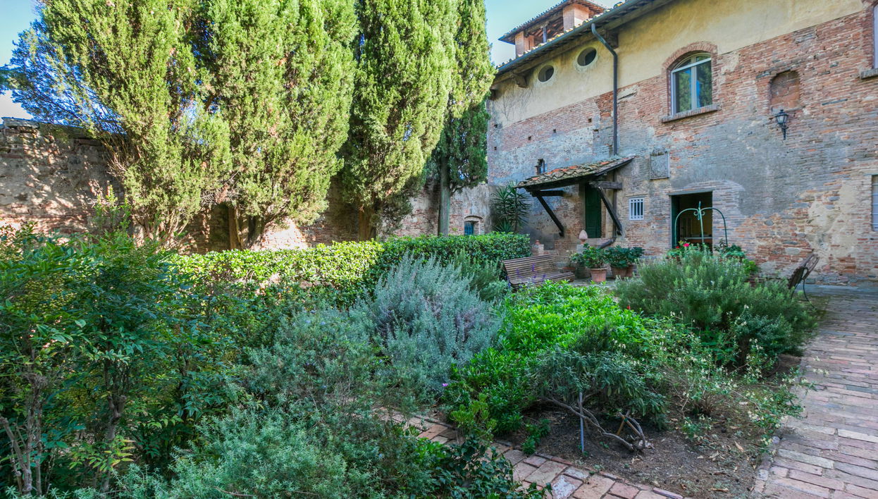 Appartamento con 2 camere da letto a Crespina Lorenzana con piscina e giardino - Foto 1