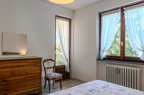 Photo 16 - 2 bedroom Apartment in Mergozzo with garden and mountain view