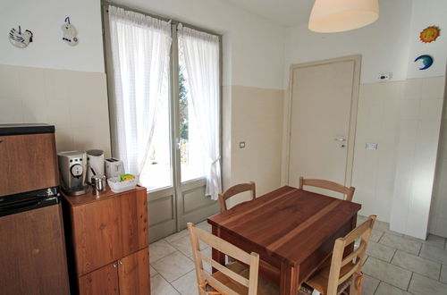 Photo 17 - 2 bedroom Apartment in Mergozzo with garden and terrace