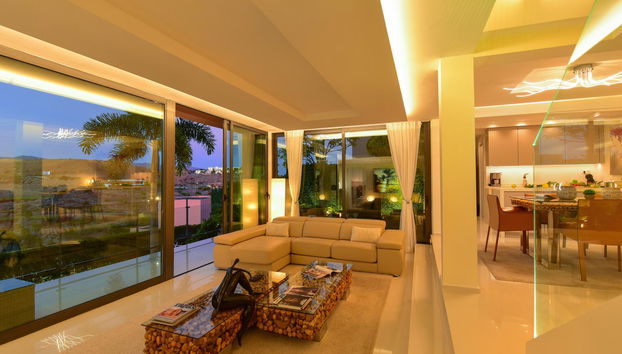 4 bedroom House in San Bartolomé de Tirajana with swimming pool and garden - Photo 2
