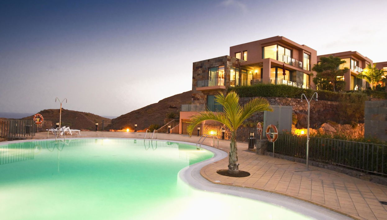 Casa de 4 quartos em San Bartolomé de Tirajana com piscina e jardim - Foto 1